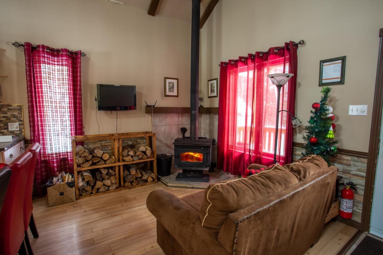 Chalets Du Domaine - De Luxe Notre-Dame-Des-Bois Luaran gambar